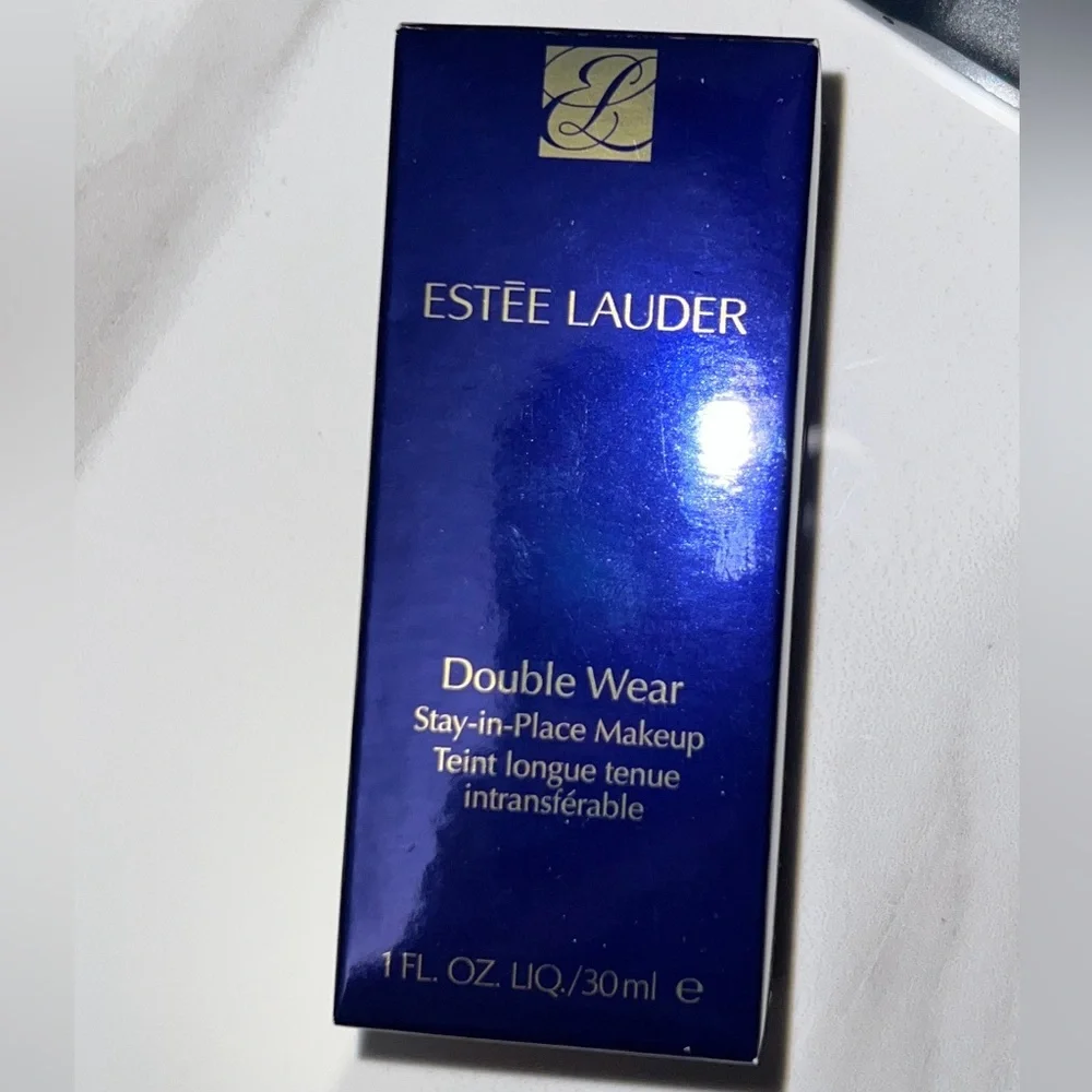 Estee Lauder Double Wear Stay-in-place makeup 6C Pecan